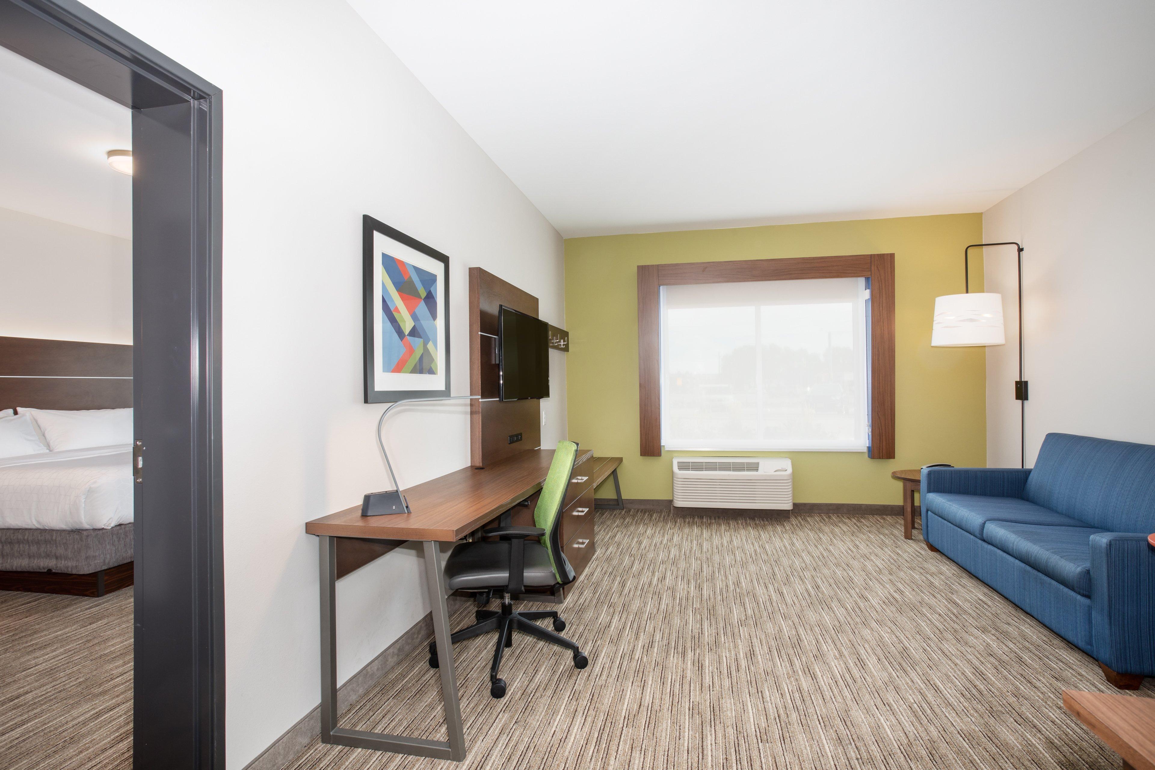 Holiday Inn Express & Suites - Sterling By Ihg Exterior photo