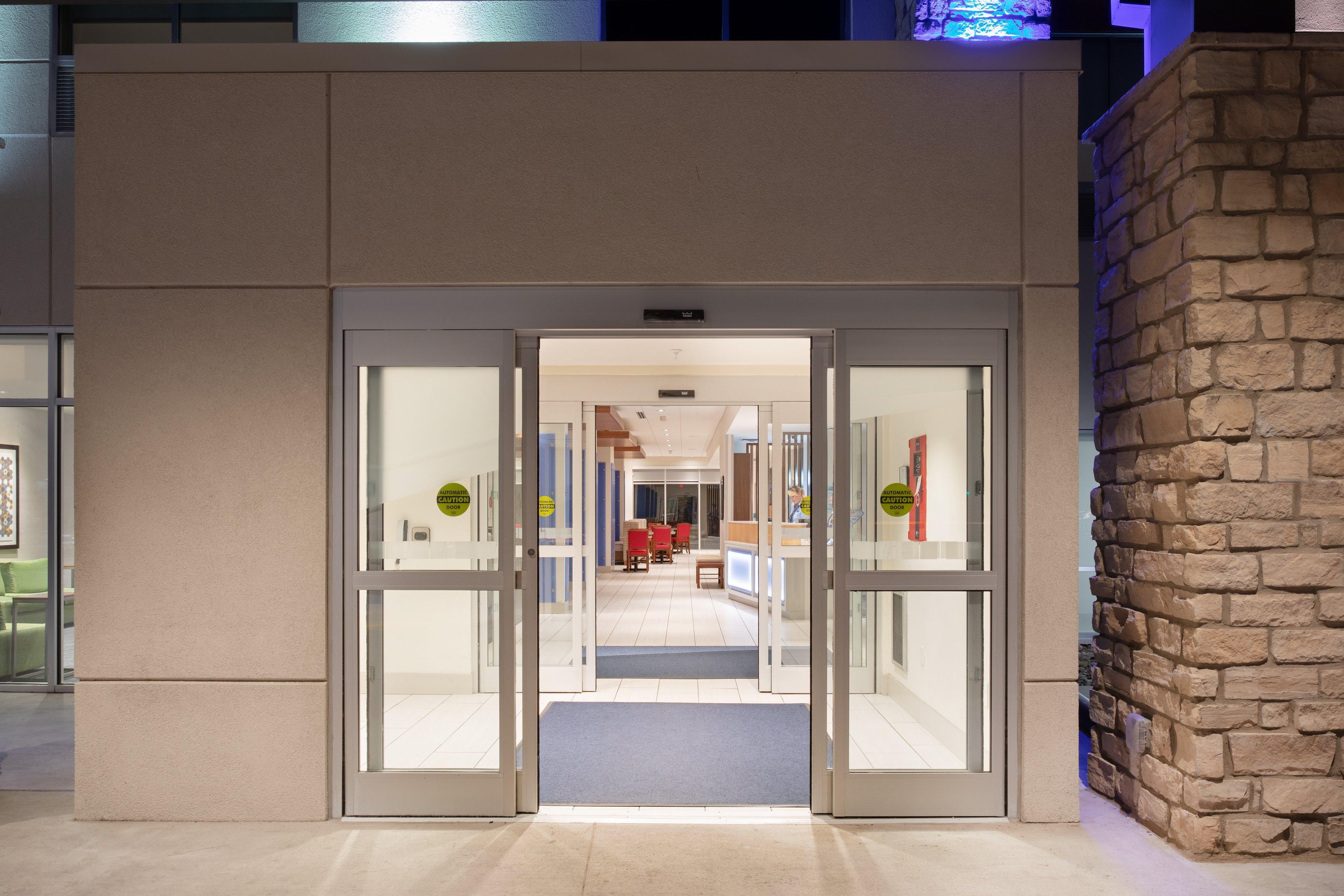 Holiday Inn Express & Suites - Sterling By Ihg Exterior photo